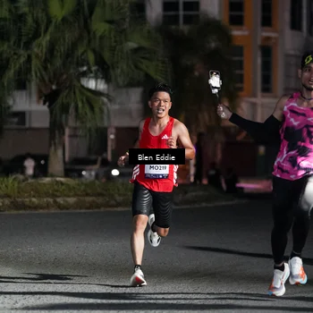 Runner Photo 7694758