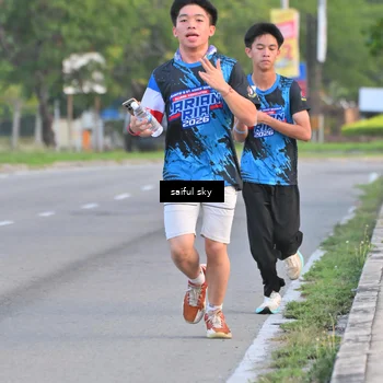 Runner Photo 7694762