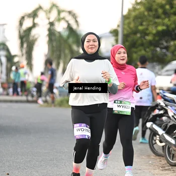 Runner Photo 7694770