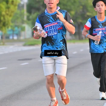 Runner Photo 7694772