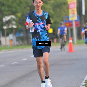Runner Photo 7694784