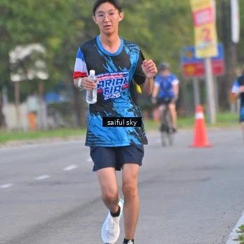 Runner Photo 7694785