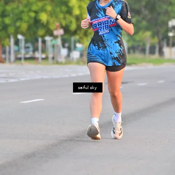 Runner Photo 7694796