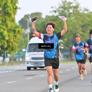Runner Photo 7694803