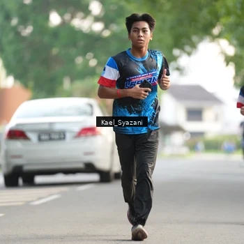 Runner Photo 7694804