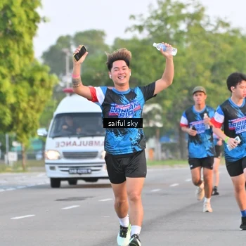 Runner Photo 7694805
