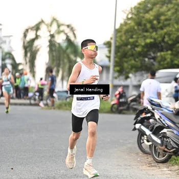 Runner Photo 7694807