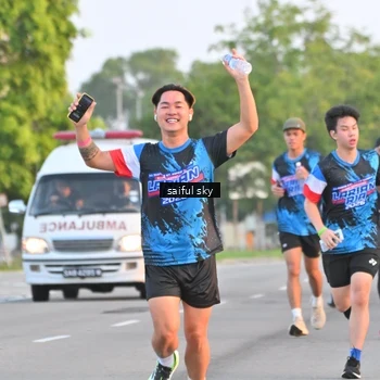 Runner Photo 7694808