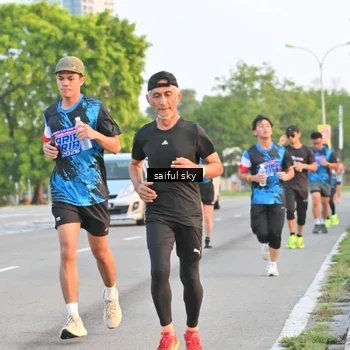 Runner Photo 7694821