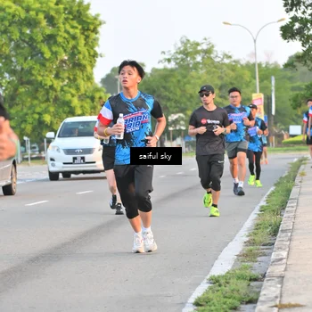 Runner Photo 7694823