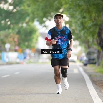 Runner Photo 7694826