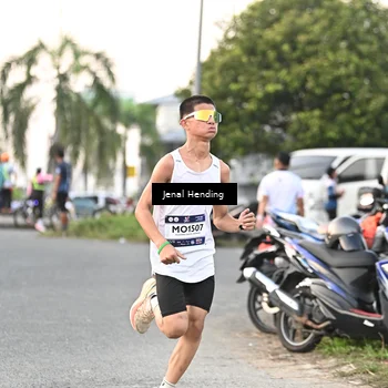 Runner Photo 7694835