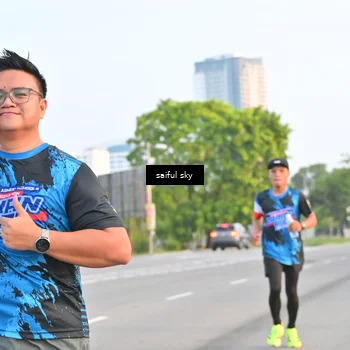 Runner Photo 7694844