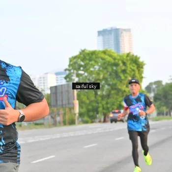 Runner Photo 7694845