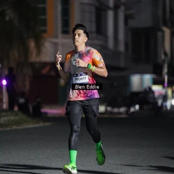 Runner Photo 7694874