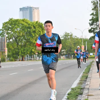 Runner Photo 7694877