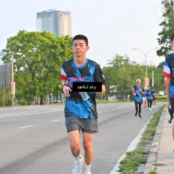 Runner Photo 7694880