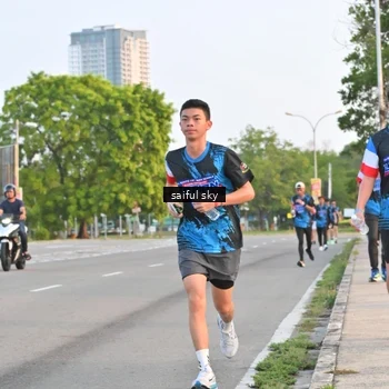 Runner Photo 7694882