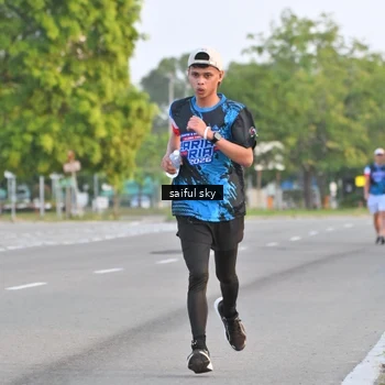 Runner Photo 7694884