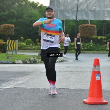 Runner Photo 7694893
