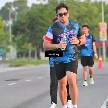 Runner Photo 7694894