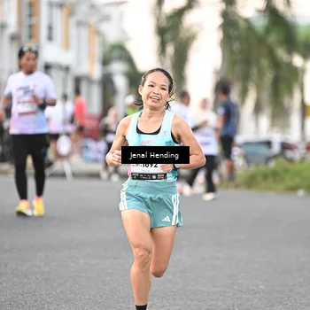 Runner Photo 7694898