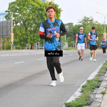 Runner Photo 7694902
