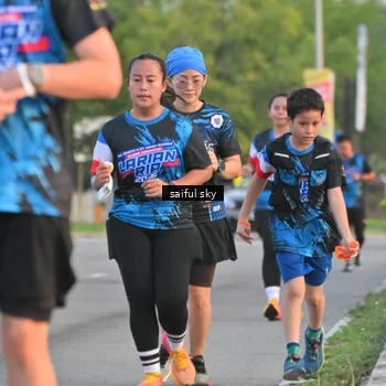 Runner Photo 7694913