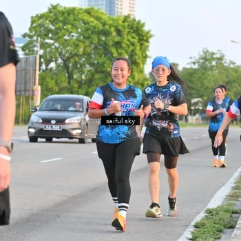 Runner Photo 7694914