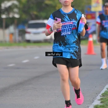 Runner Photo 7694936