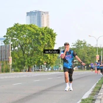 Runner Photo 7694946