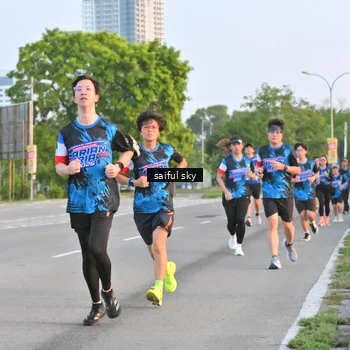 Runner Photo 7694967