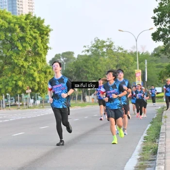 Runner Photo 7694971