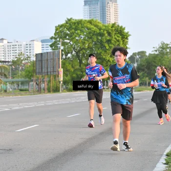 Runner Photo 7694975