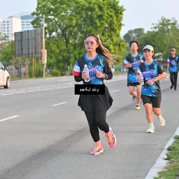 Runner Photo 7694984