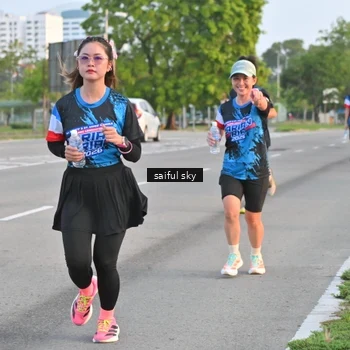 Runner Photo 7694986
