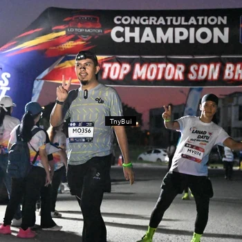 Runner Photo 7694989