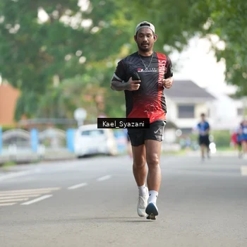 Runner Photo 7694992