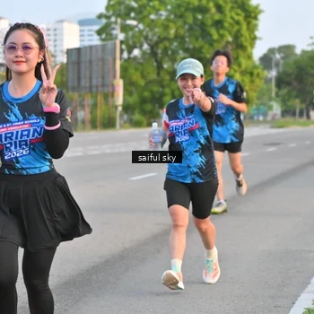 Runner Photo 7694994