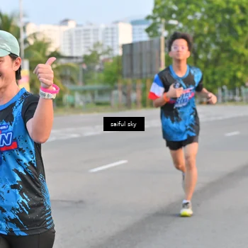 Runner Photo 7694997