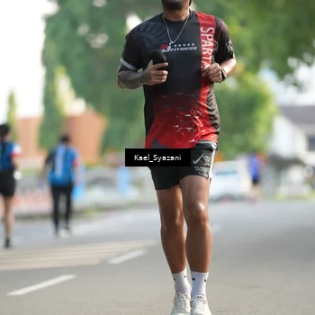 Runner Photo 7695001