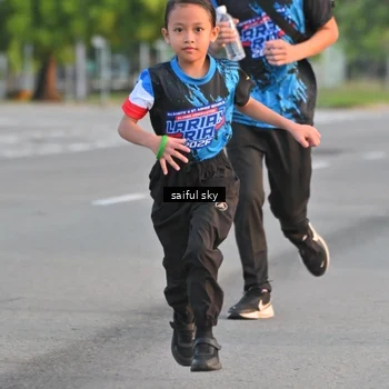 Runner Photo 7695006
