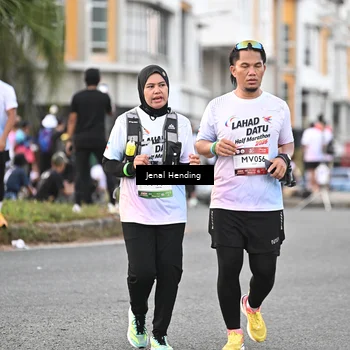 Runner Photo 7695017