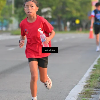 Runner Photo 7695019