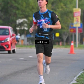 Runner Photo 7695027