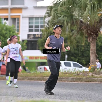 Runner Photo 7695036