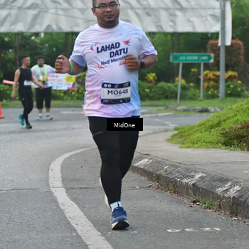 Runner Photo 7695037