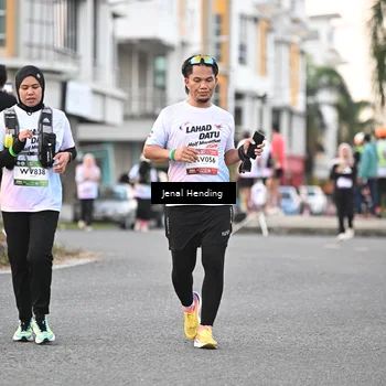 Runner Photo 7695040