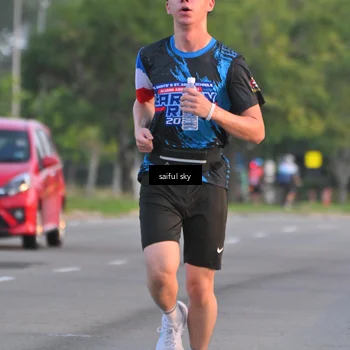 Runner Photo 7695042