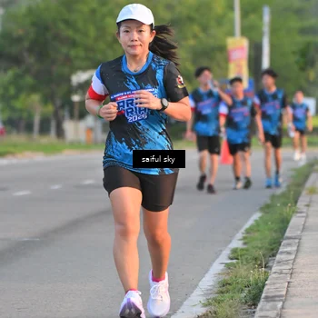 Runner Photo 7695046